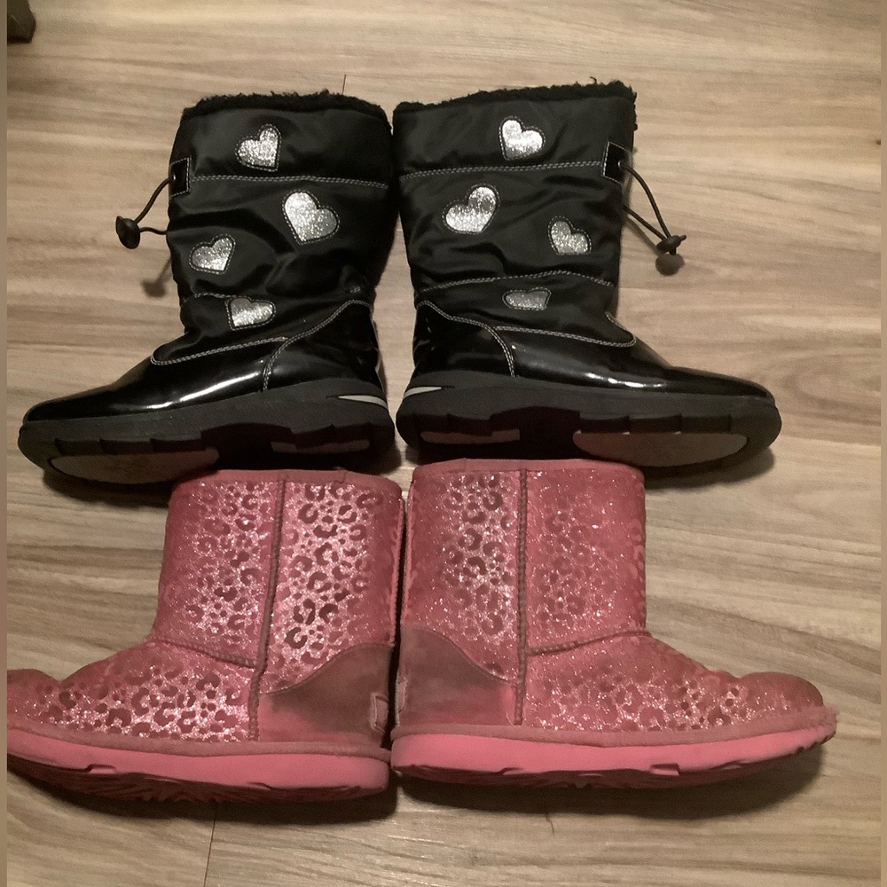 UGG and Totes Kids Insulated Winter Boots Size 3 Bundle of 2 Pairs Preowned